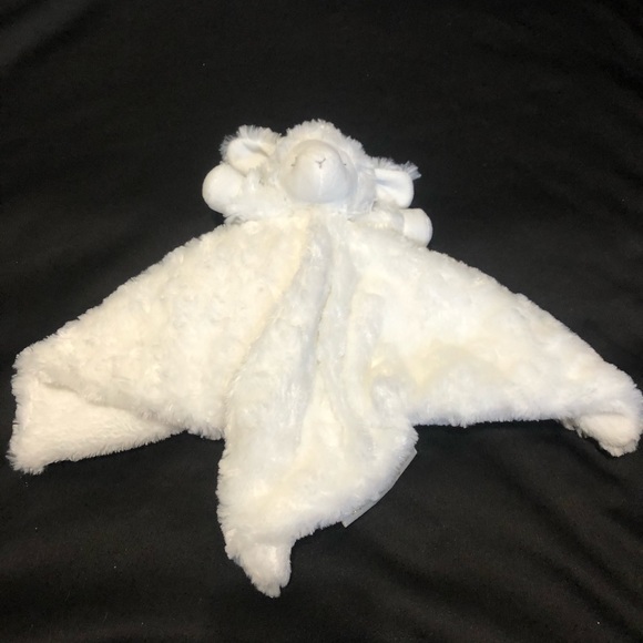 blankets and beyond lamb